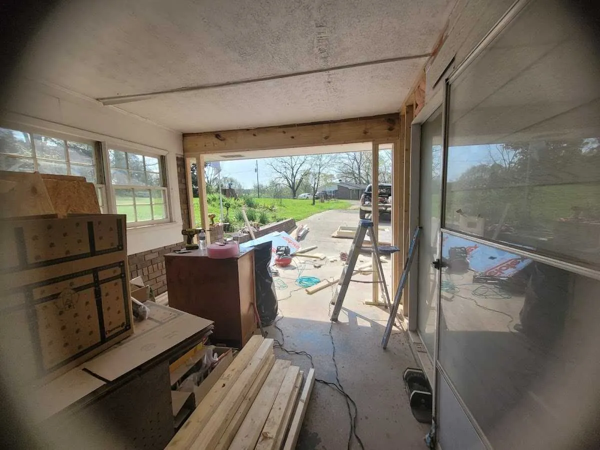 Air movers and dehumidifier for Water Mitigation Services in Mansfield